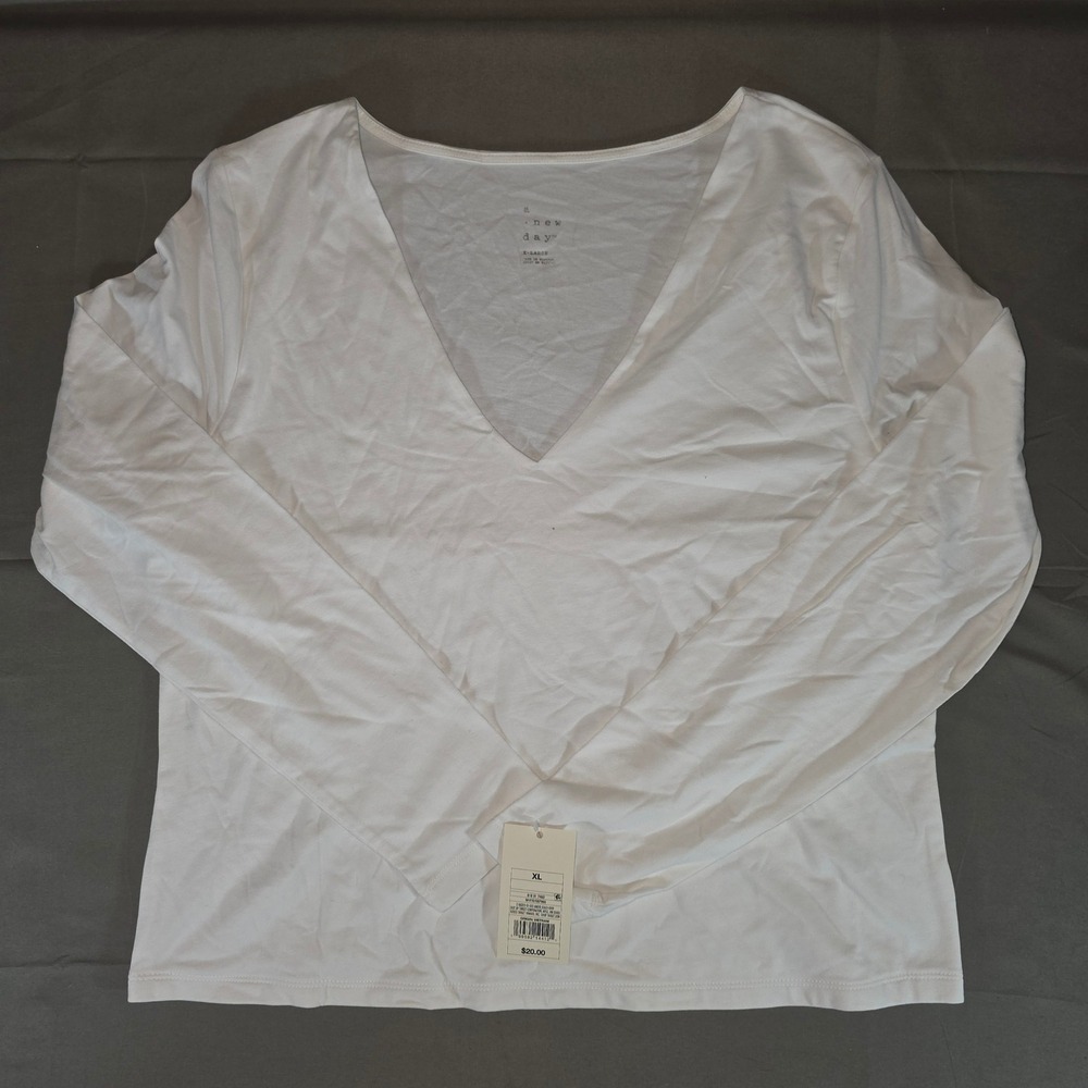 A New Day Womens White Long Sleeve V-Neck T-Shirt XL G97990